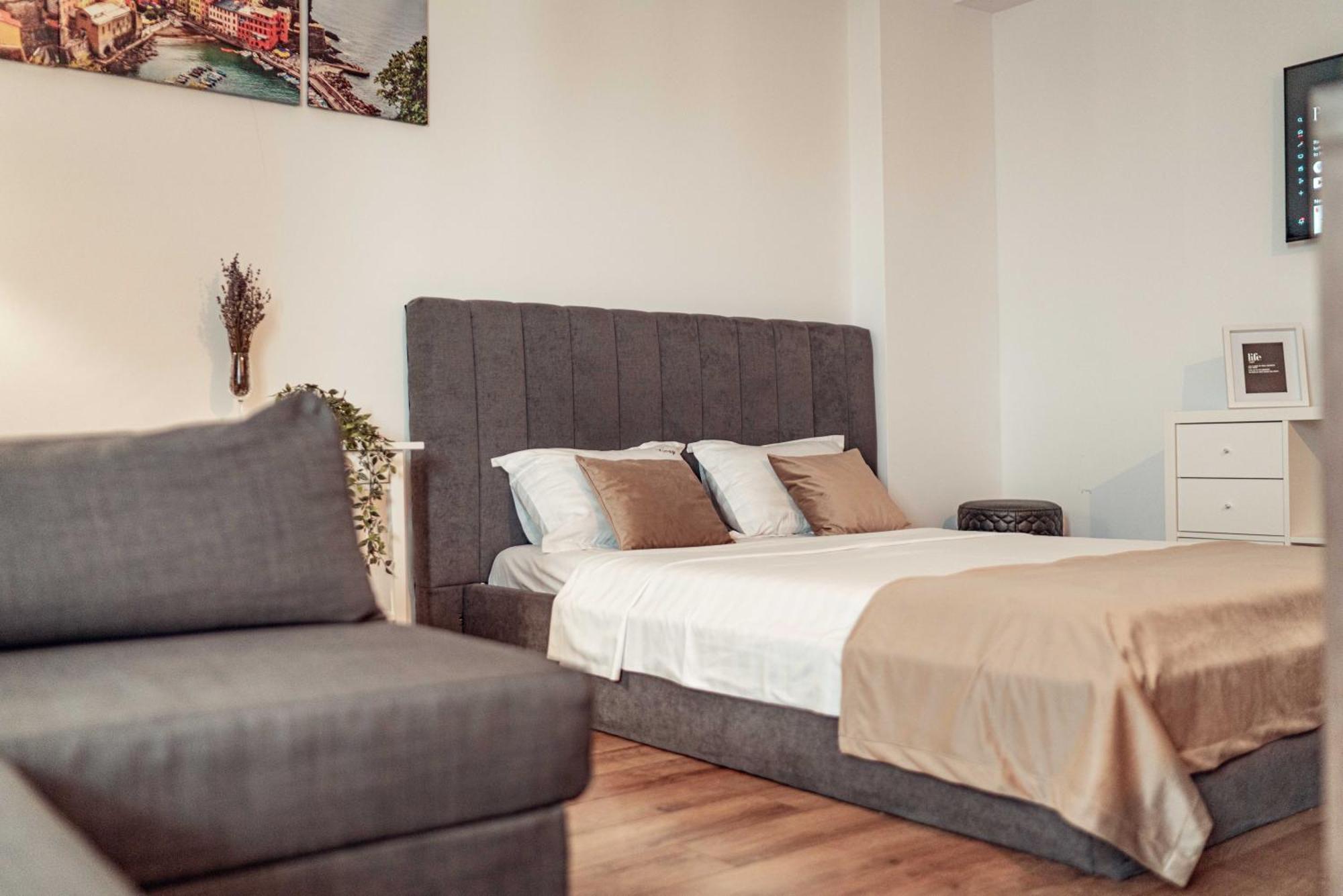 Palace Of Culture & Palas Mall Collection Suites & Studios Iasi Buitenkant foto